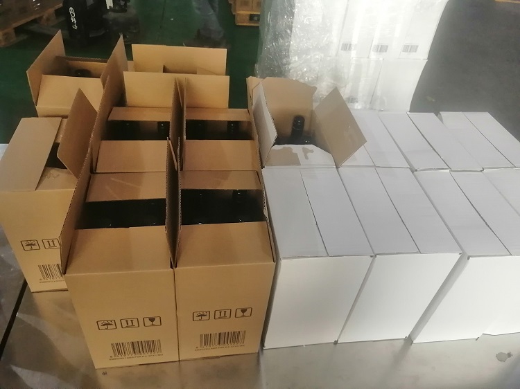 紅酒換箱貼標(biāo)